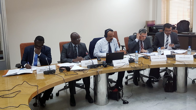 TECHNICAL COMMITTEE –From left: Dr. Rene Kouassi, Director for Economic Affairs of the African Union Commission, Mr. Papa Lamine Diop, AACB’s Executive Secretary, Mr. Logan Rangasamy and Mr. Abdel Abdelazeem Hassanin, respectively Chairman and Vice-chairman of the Technical Committee, and Mr. Ossama Abdelrahman Mohamed, Central Bank of Egypt