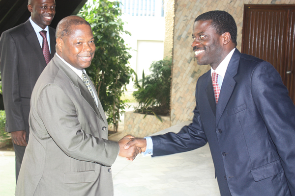 Mr Konan Christian Koffi, Director of the BCEAO’s Governor Office, welcomed by the AACB’s Executive Secretary Mr Samuel Meango